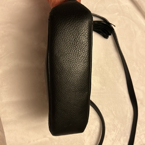 VINTAGE KATE SPADE black pebbled leather tassel crossbody bag - Picture 4 of 11